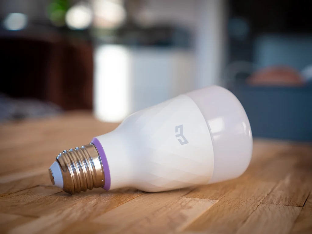 Żarówka smart